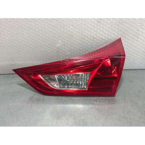 Piloto Trasero Derecho Para Toyota Auris