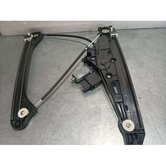 Elevalunas Delantero Derecho Para Peugeot 3008