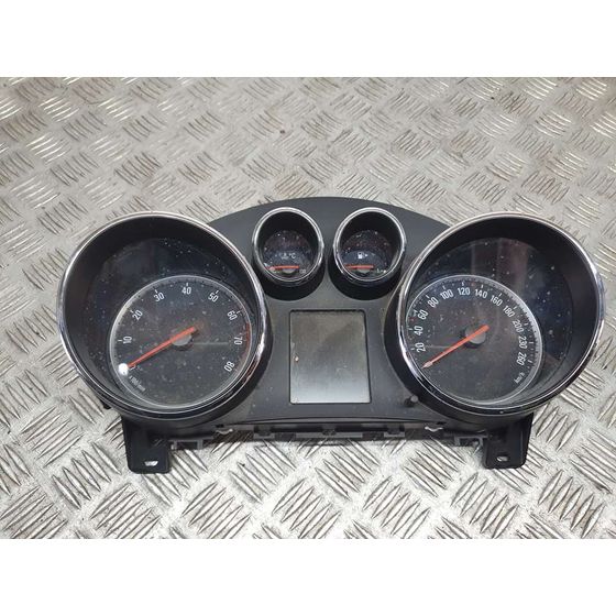 Cuadro Instrumentos Para Opel Astra J Lim.
