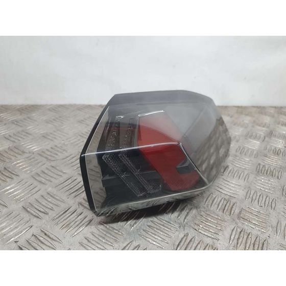Piloto Trasero Derecho Para Peugeot 2008
