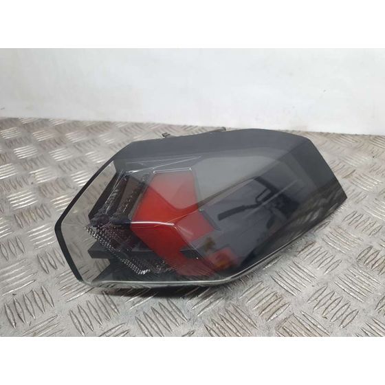 Piloto Trasero Derecho Para Peugeot 2008