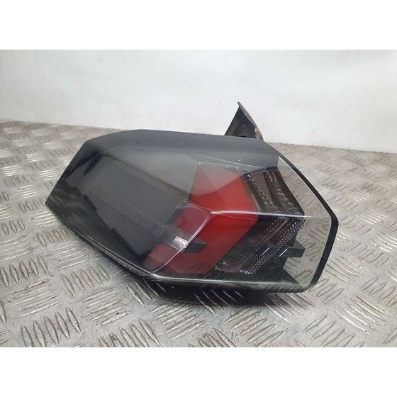 Piloto Trasero Izquierdo Para Peugeot 2008