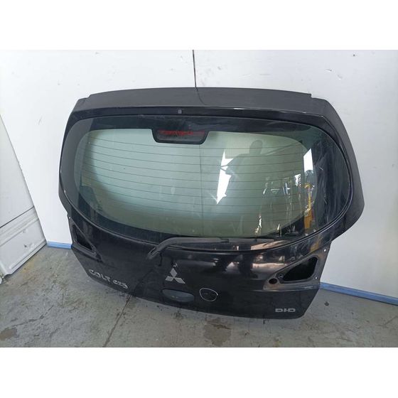 Porton Trasero Para Mitsubishi Colt Berlina 3