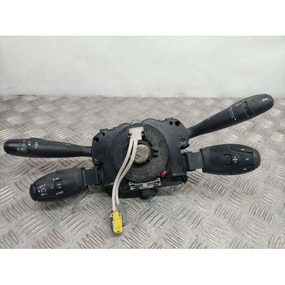 Mando Luces Y Limpia Para Citroen Berlingo Cuadro