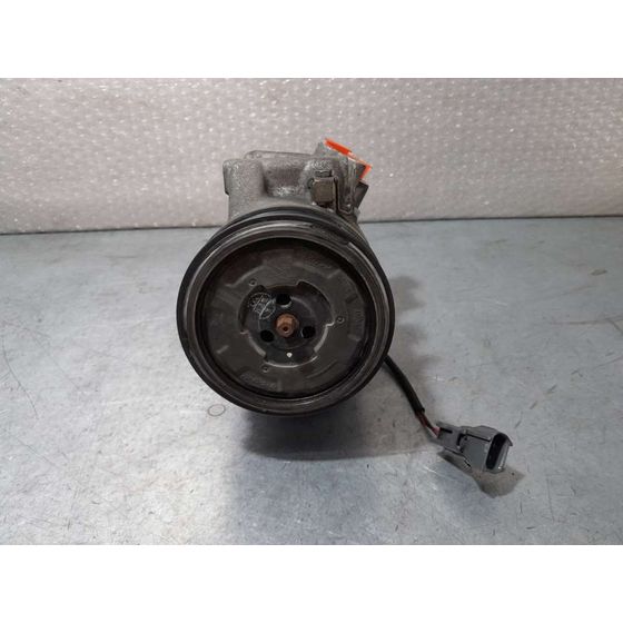 Compresor Aire Acondicionado Para Mitsubishi Colt Berlina 3