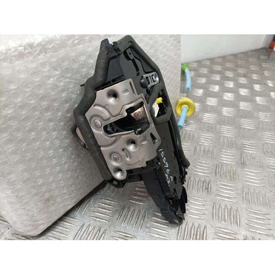 Cerradura Puerta Delantera Izquierda Para Bmw Serie X1