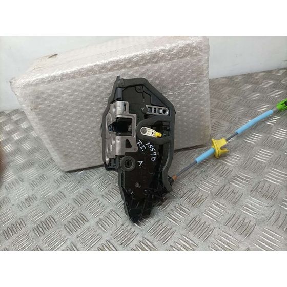 Cerradura Puerta Trasera Izquierda Para Bmw Serie X1