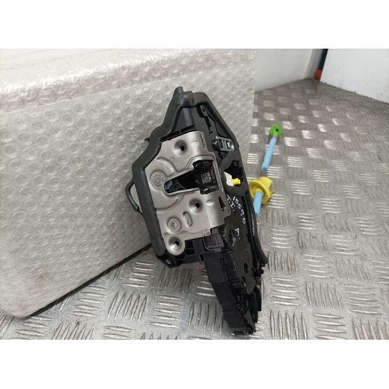 Cerradura Puerta Trasera Izquierda Para Bmw Serie X1