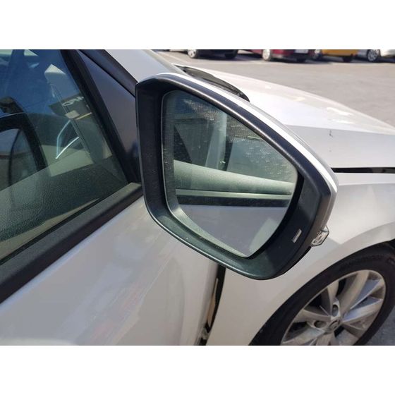 Retrovisor Derecho Para Skoda Octavia Lim.