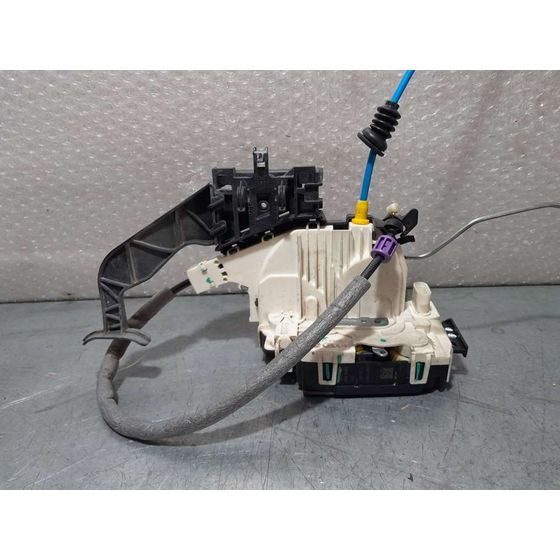 Cerradura Puerta Delantera Izquierda Para Mercedes Clase B