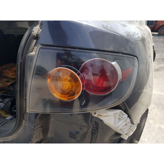 Piloto Trasero Derecho Para Mazda 3 Berlina