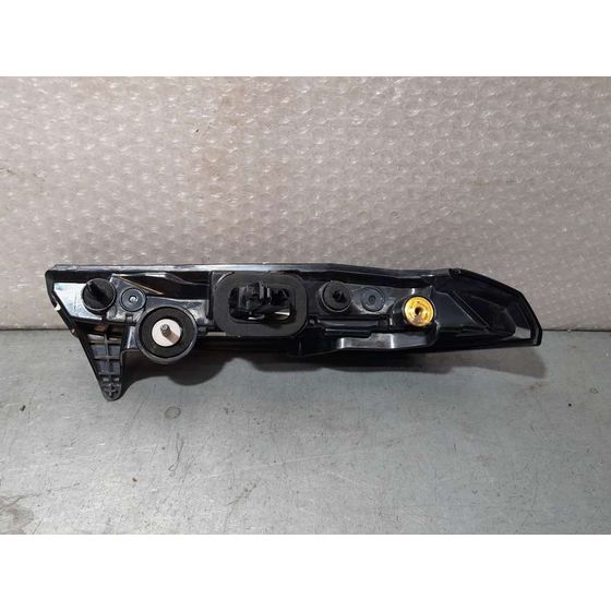 Piloto Trasero Derecho Para Citroen C4