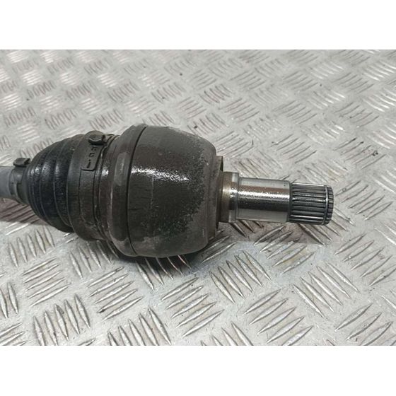 Transmision Delantera Izquierda Para Mercedes Clase B