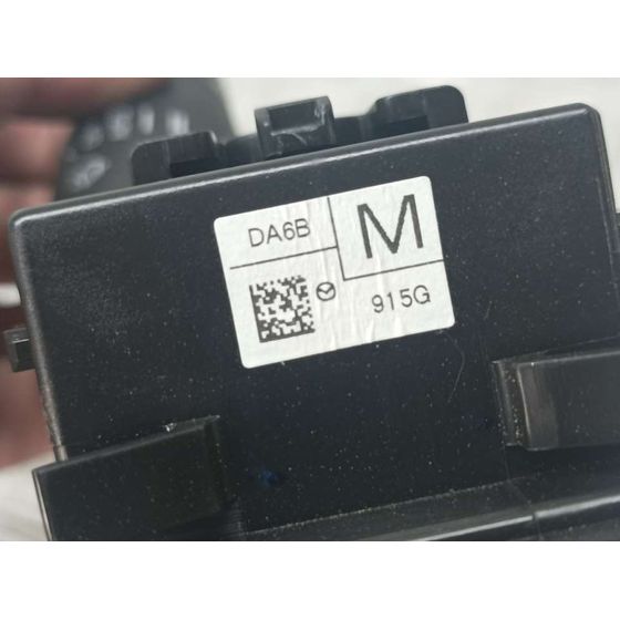 Mando Limpia para Mazda 2 Lim. ()