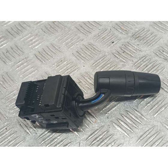 Mando Luces para Mazda 2 Lim. ()