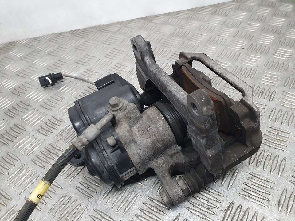 Pinza Freno Trasera Derecha para Audi A6 Berlina (4A2)