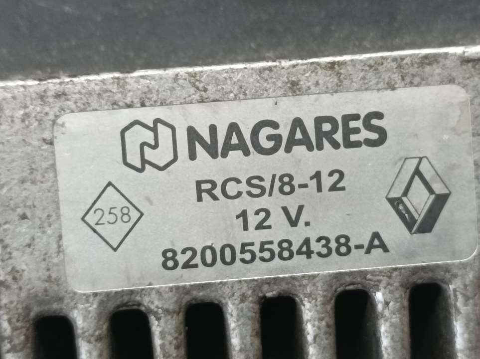 Caja Precalentamiento para Nissan Pulsar (C13)