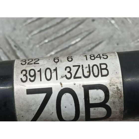 Transmision Delantera Izquierda para Nissan Pulsar (C13)
