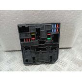 Caja Reles / Fusibles para Nissan Pulsar (C13)