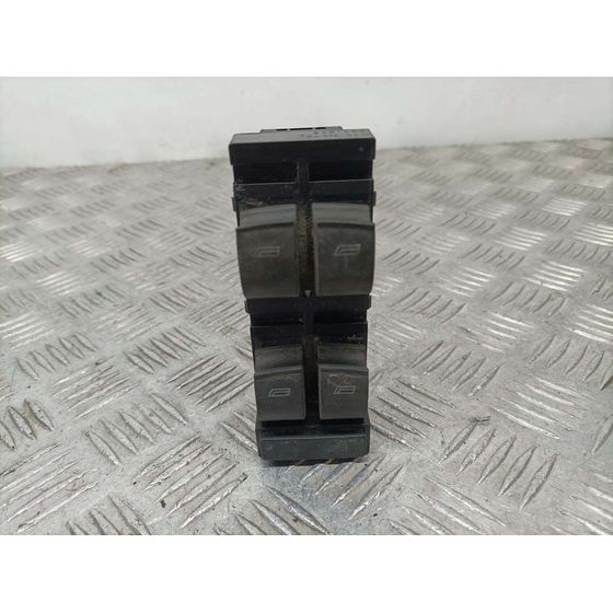 Mando Elevalunas Delantero Izquierdo para Audi A6 Berlina (4B2)
