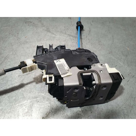 Cerradura Puerta Delantera Derecha para Mercedes-Benz Clase Gla (W156)