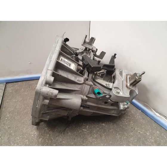 Caja Cambios para Nissan Pulsar (C13)