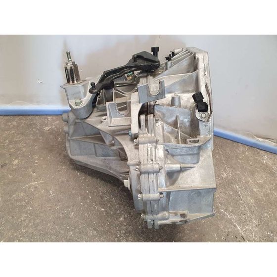 Caja Cambios para Nissan Pulsar (C13)