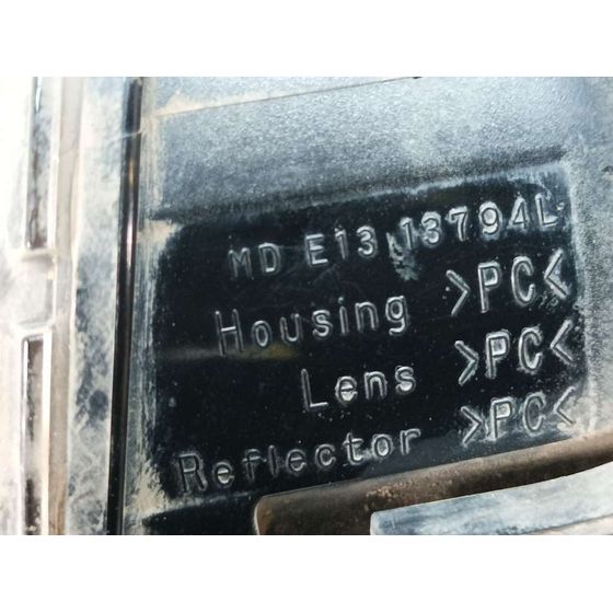 Faro Antiniebla Izquierdo para Toyota Land Cruiser (J15)