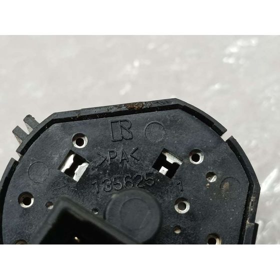 Interruptor para Toyota Land Cruiser (J15)