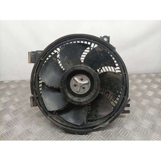 Electroventilador para Toyota Land Cruiser (J15)