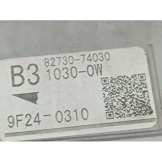 Caja Reles / Fusibles para Toyota Iq