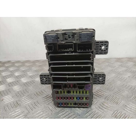 Caja Reles / Fusibles para Honda Civic Berlina 5 (Fk)