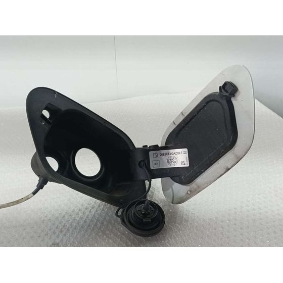 Tapa Exterior Combustible para Volkswagen Golf Vii Lim. (Bq1)