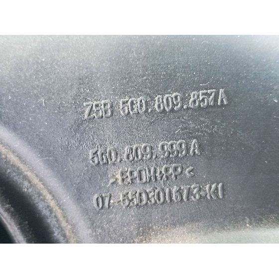 Tapa Exterior Combustible para Volkswagen Golf Vii Lim. (Bq1)