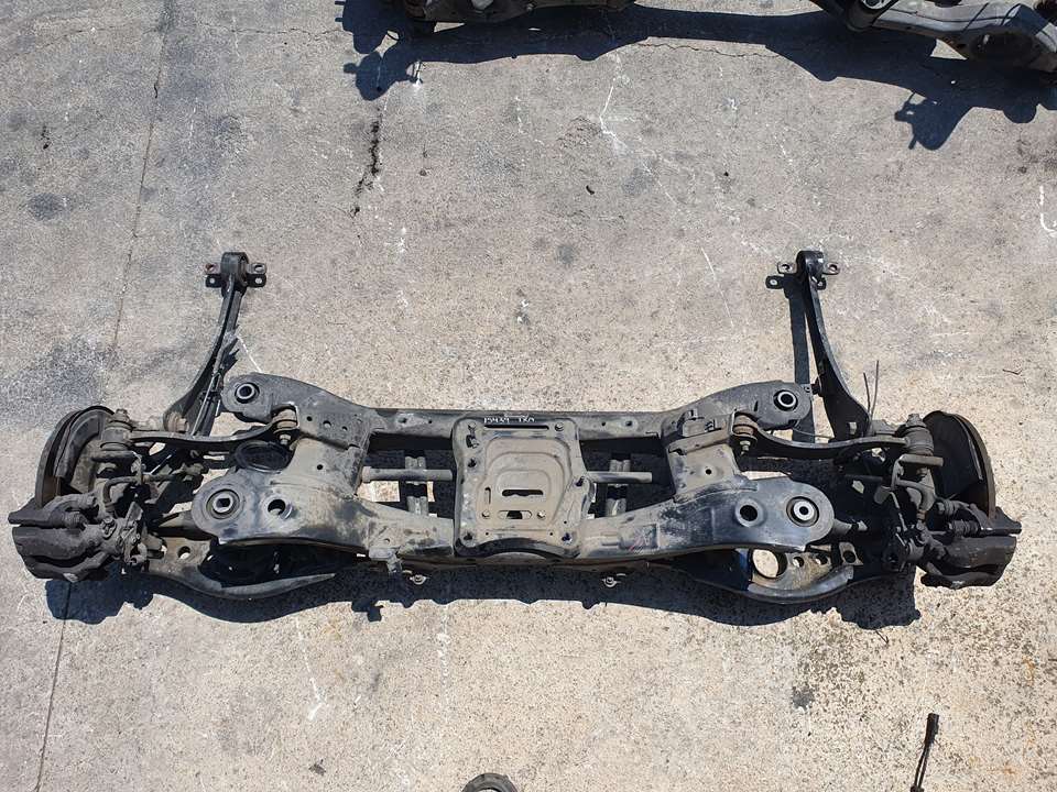 Puente Trasero para Toyota Avensis (T27)