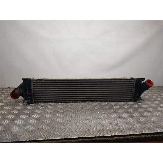 Intercooler para Ford Focus Berlina (Cap)