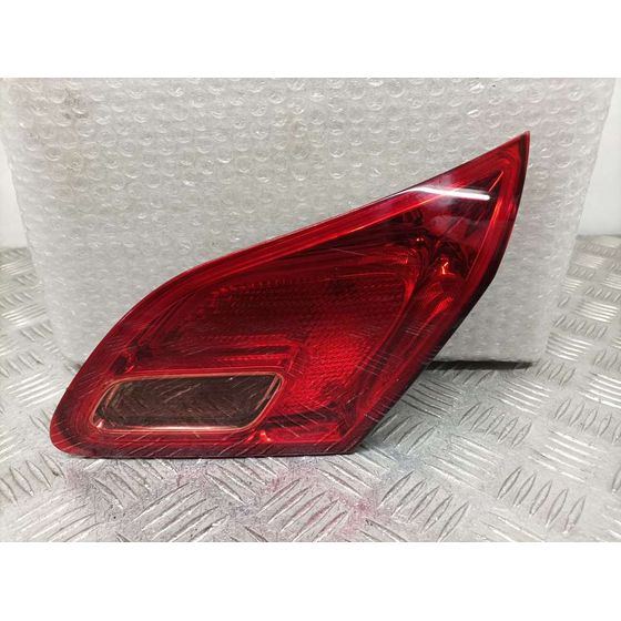 Piloto Trasero Derecho para Opel Astra J Lim.