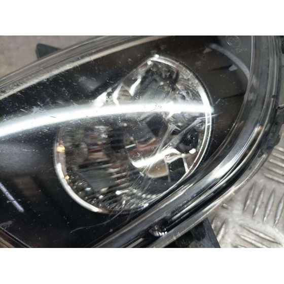 Faro Antiniebla Izquierdo para Hyundai I30