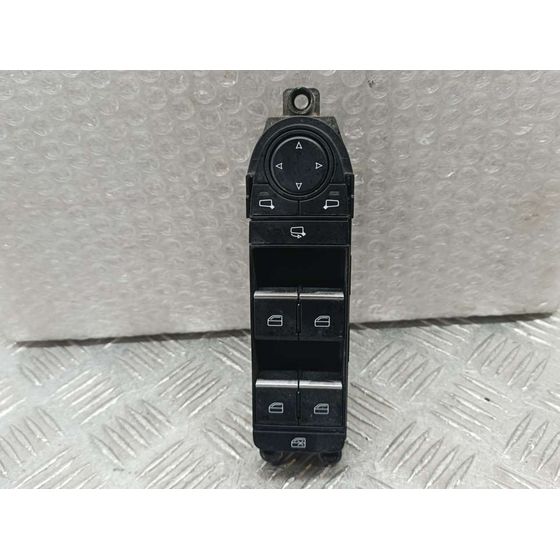 Mando Elevalunas Delantero Izquierdo para Mazda Cx-30