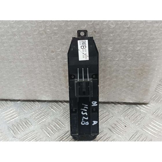 Mando Elevalunas Delantero Izquierdo para Mazda Cx-30