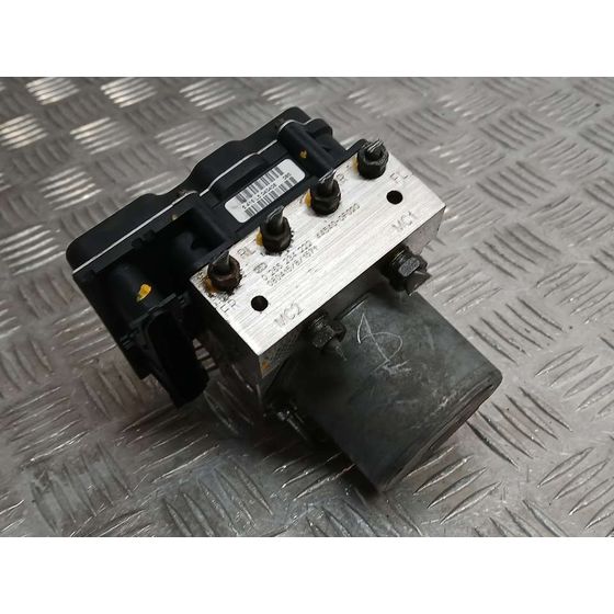 Abs para Toyota Corolla Verso (R1)
