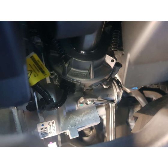 Columna Direccion para Mazda 2 Lim. ()