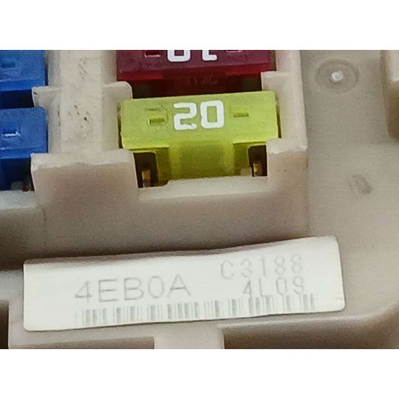 Caja Reles / Fusibles para Nissan Qashqai (J11)
