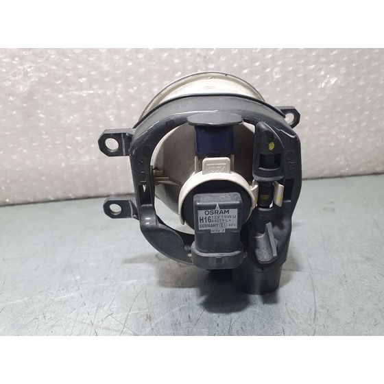 Faro Antiniebla Izquierdo para Toyota Yaris