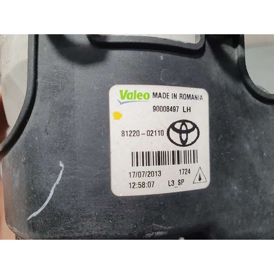 Faro Antiniebla Izquierdo para Toyota Yaris