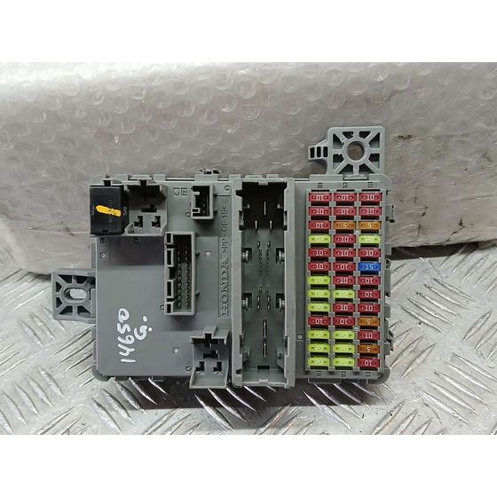 Caja Reles / Fusibles para Honda Civic Lim.4 (Fc)