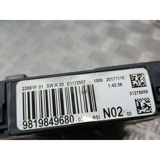 Caja Reles / Fusibles para Peugeot 208