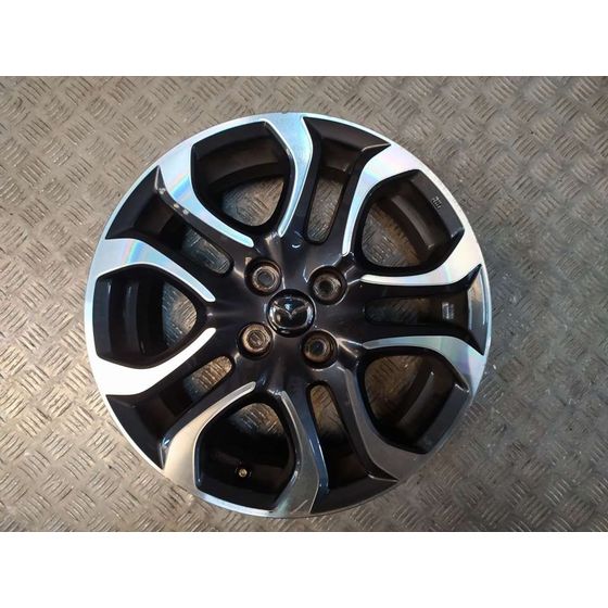 Llanta para Mazda 2 Lim. ()