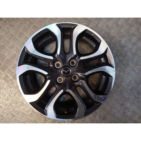 Llanta para Mazda 2 Lim. ()