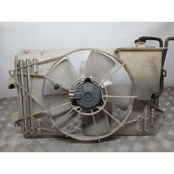Electroventilador para Toyota Corolla Verso (R1)